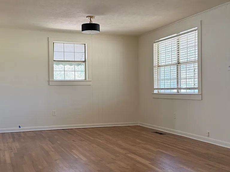 49 Nancy Dr — Photo 9