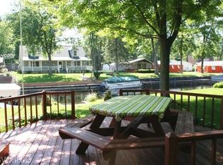 689 Circle View Dr, Coldwater, MI 49036