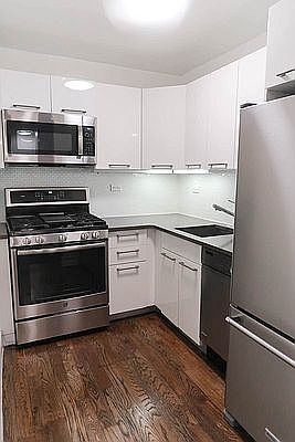 5th image of 220 E 63rd St APT 9M
