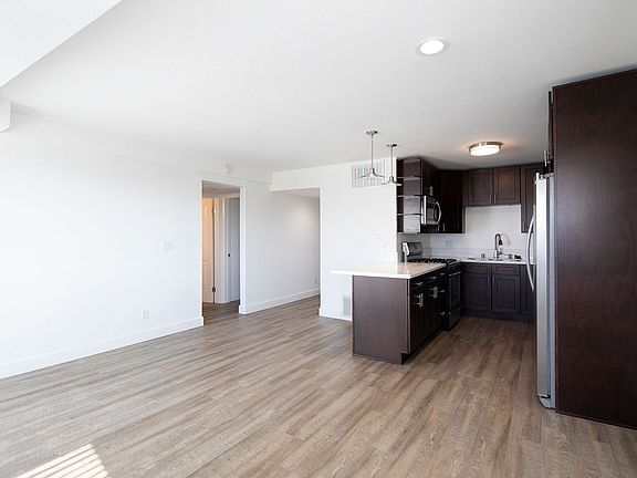 2nd image of 407 Bird Rock Ave APT 3E