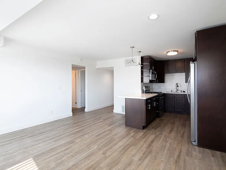 407 Bird Rock Ave #3E — Photo 2