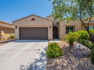 1156 N Broken Hills Dr, Green Valley, AZ 85614