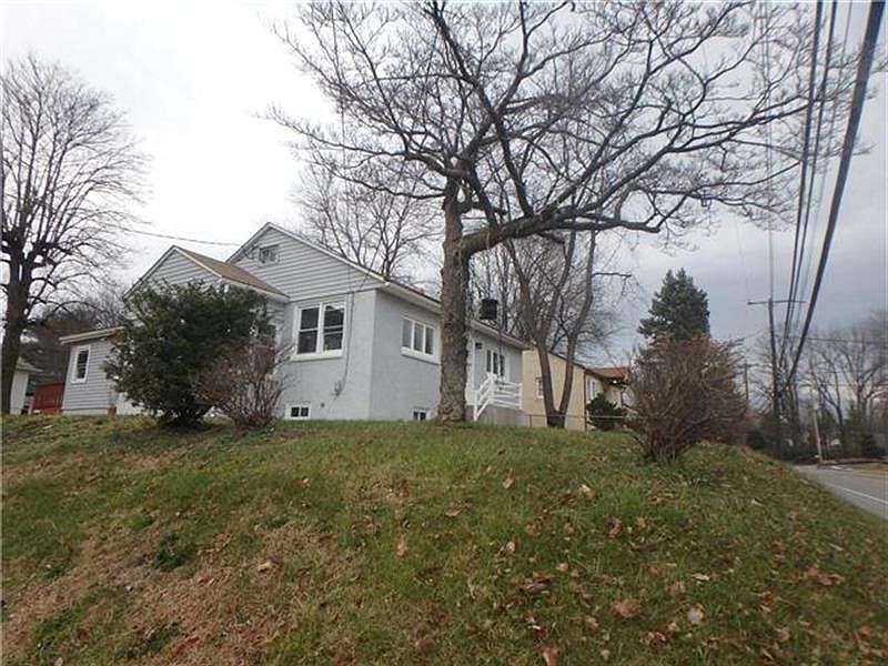 2nd image of 3900 Chichester Ave