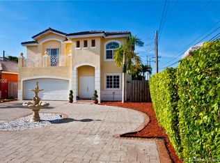 14660 SW 176th Ter, Miami, FL 33177