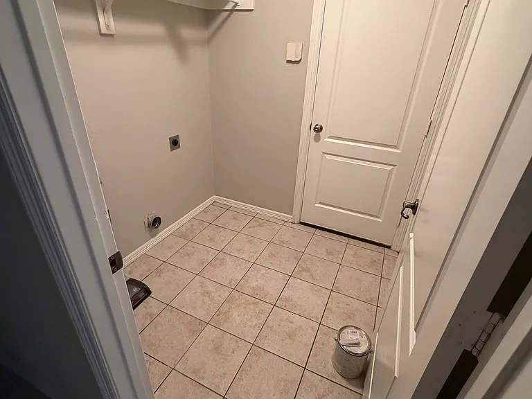 352 Murphy Rd — Photo 10