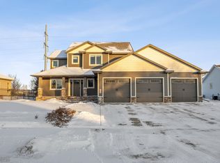 4354 58th St S, Fargo, ND 58104