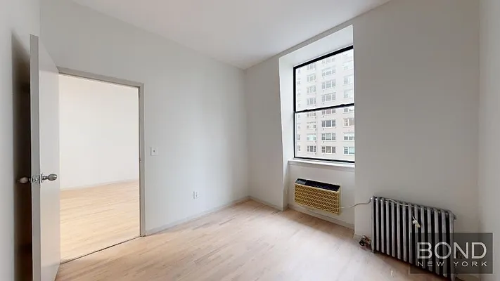 Rented by Bond New York | media 6