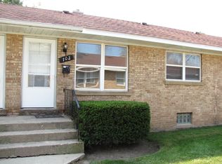 702 N Linden Ave #702, Waukegan, IL 60085