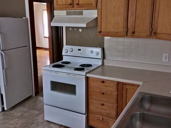 2nd image of 4319 Lathrop Ave