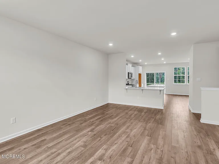 22 Forest Park Dr — Photo 11