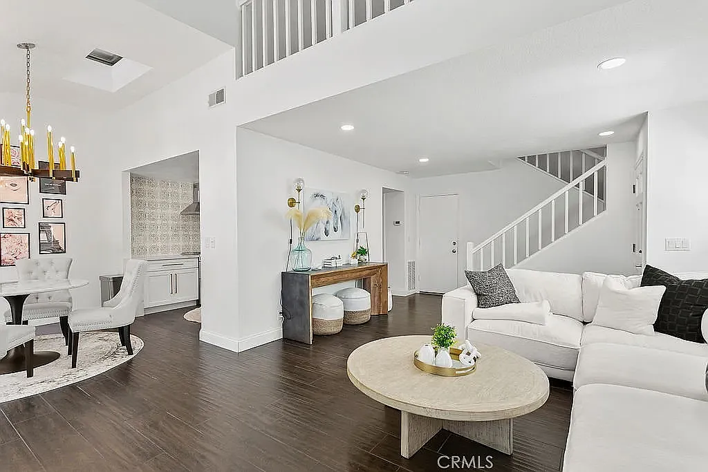 24395 Mira Verde — Photo 3