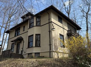 1930 Cambridge Rd, Ann Arbor, MI 48104