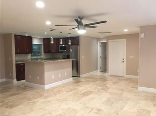 1686 S Hermitage Rd, Fort Myers, FL 33919