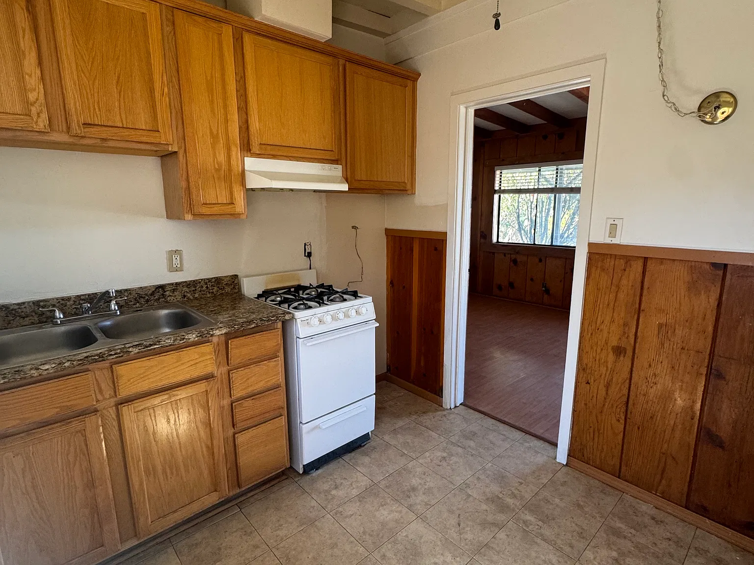 1 bed, 1.5 bath, 600 sqft, $1,250 — Photo 4