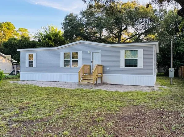 1065 Cypress St, Apalachicola, FL 32320