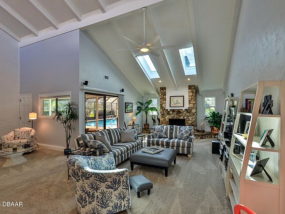 2nd image of 757 Pelican Bay Dr