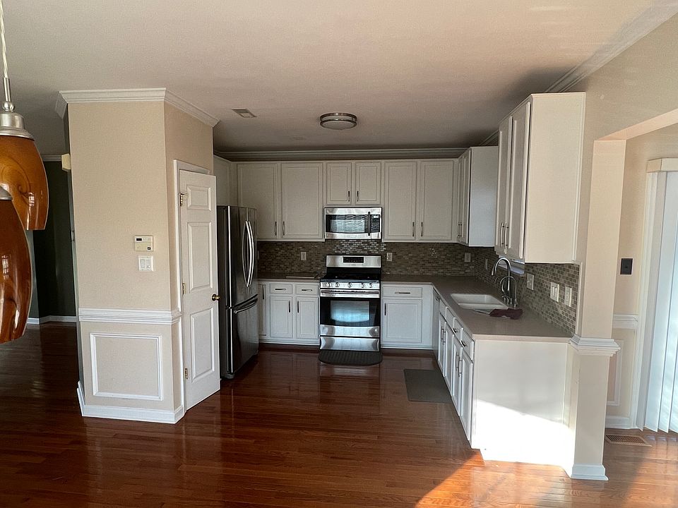 Kitchen at main level