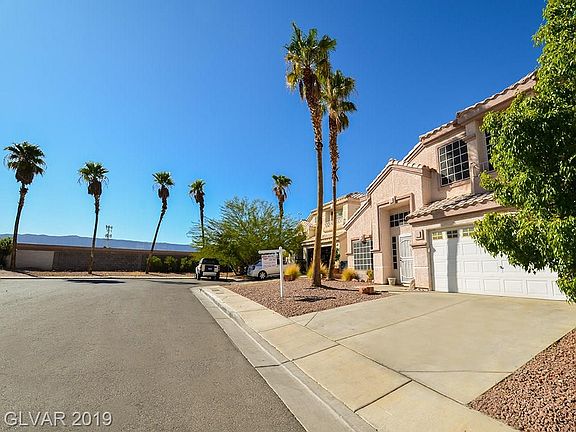 3rd image of 9236 Mangostone Ln