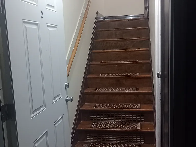 123 Onondaga Ave #2 — Photo 3