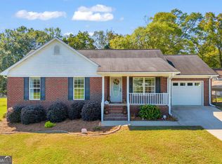 1609 Memorial Rd, Canon, GA 30520