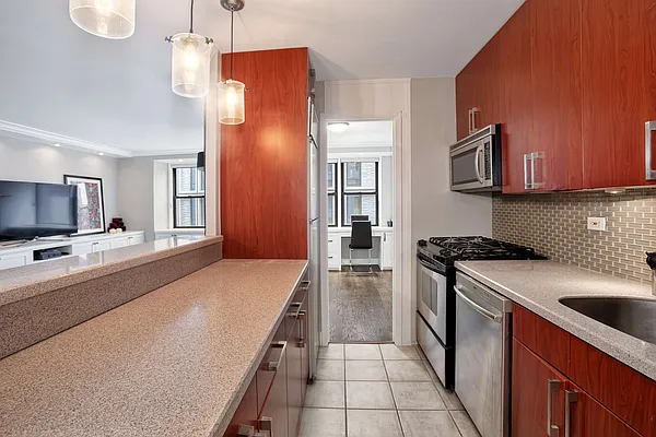 Sold by Compass | media 2