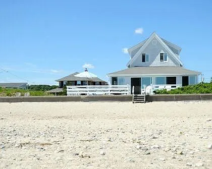 4 bed, 2.5 bath, 2000 sqft, $3,500 — Photo 2