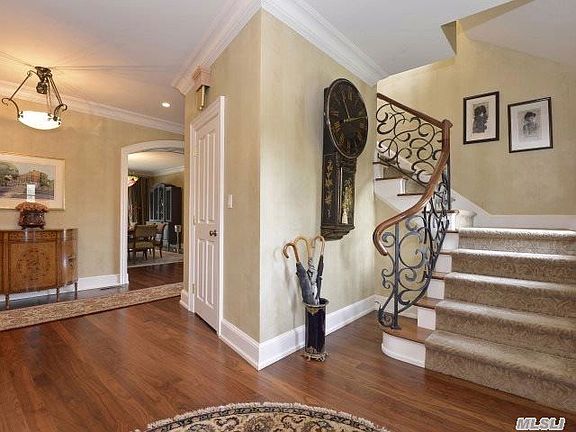 3rd image of 1812 Heritage Way