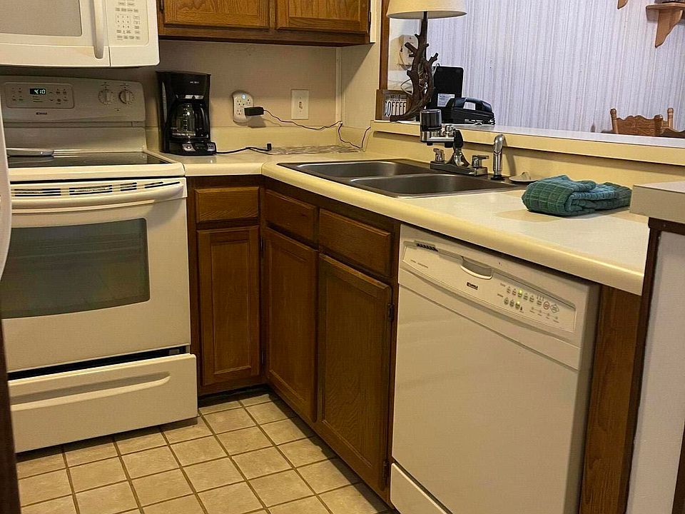 1st image of 206 Snowcrest St #B