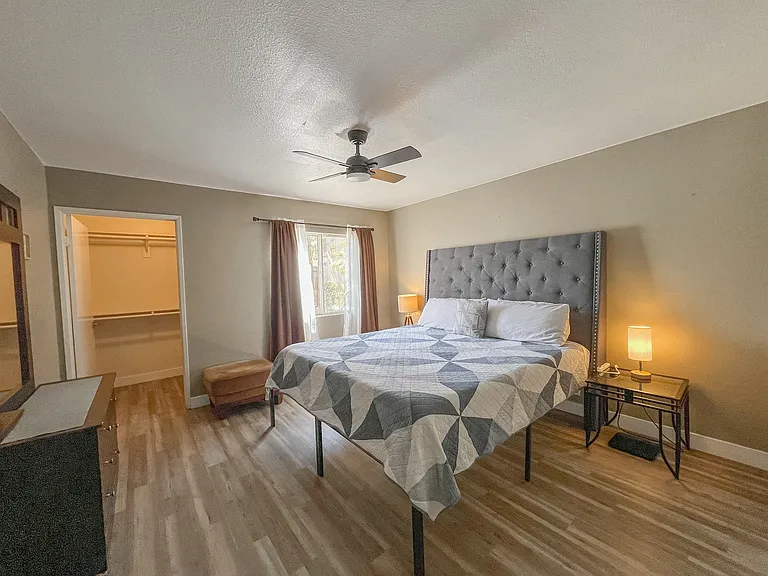 7885 W Flamingo Rd — Photo 14