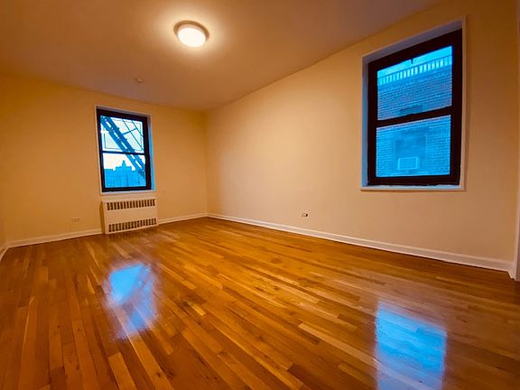5th image of 35-05 Parsons Blvd #7A