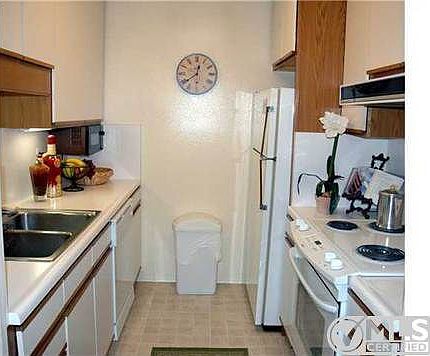 4th image of 6455 La Jolla Blvd Unit 227
