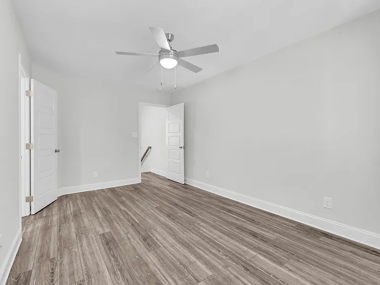 228 Limestone Point Dr — Photo 22