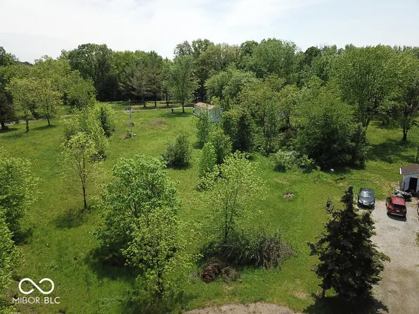 3609 Turnkey Ct, North Vernon, IN 47265