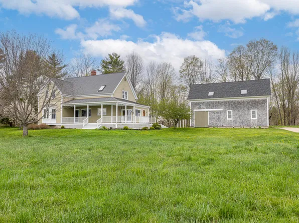 38 Field Road, Cumberland, ME 04021