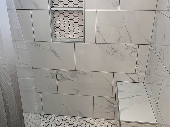 3rd image of 3547 W 190th St APT 8