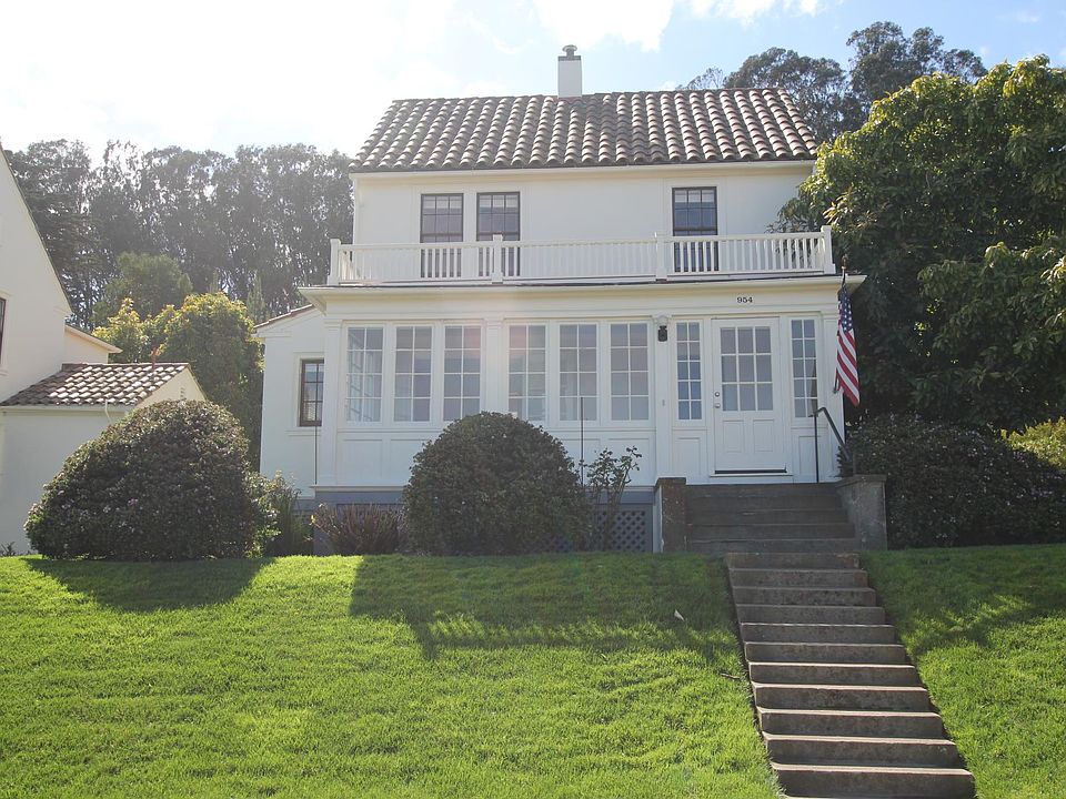 1st image of 954 Lincoln Blvd