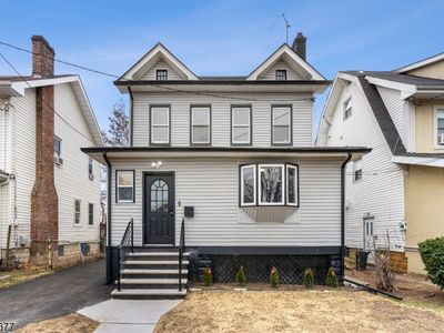 5 Raymond Ter, Elizabeth, NJ, 07208