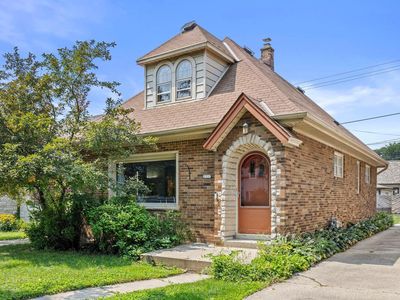 2337 South 81st STREET, West Allis, WI, 53219