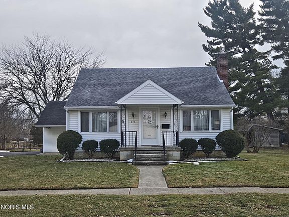 2nd image of 655 Clinton Ct