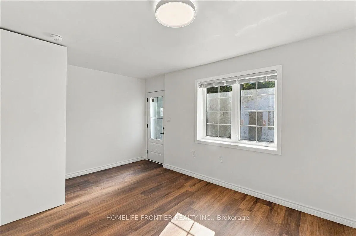 Studio, $1,650 — Photo 4