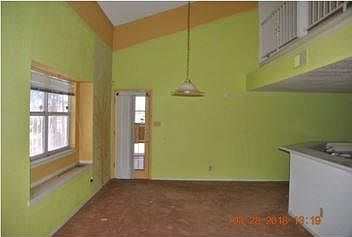 3rd image of 11601 Pratt Ave