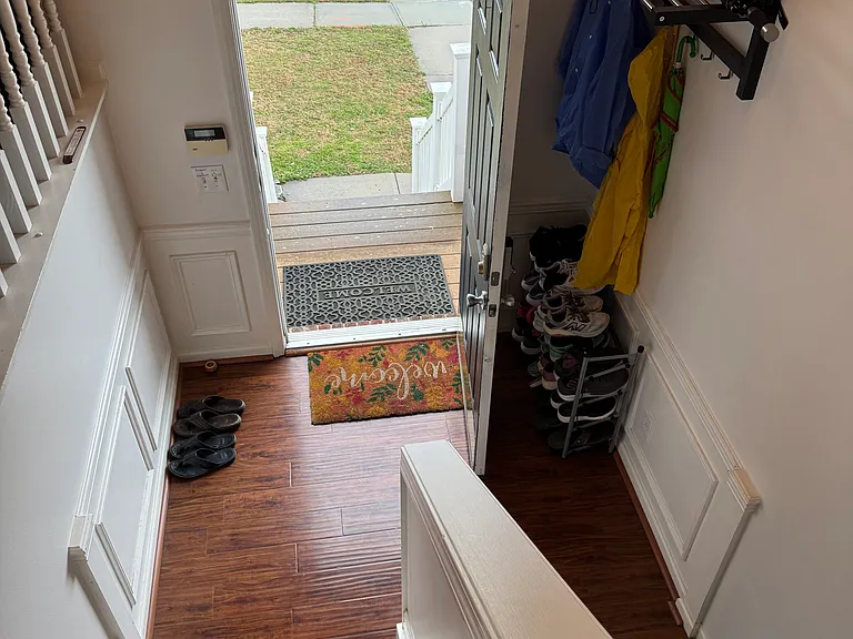 9327 Bellegarde Dr — Photo 57