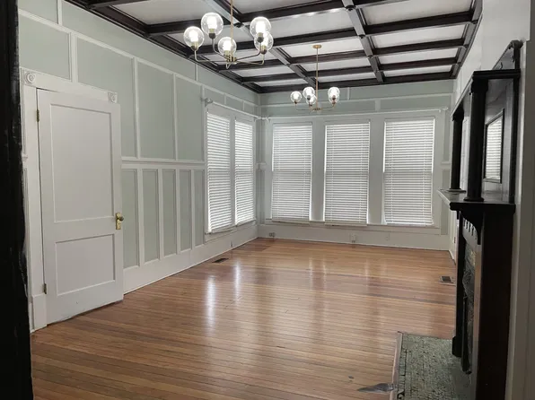 108 S Zetterower Ave, Statesboro, GA