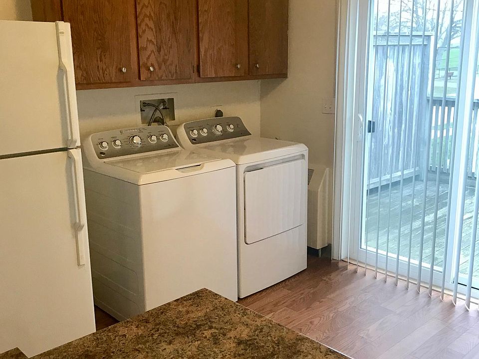 121 Lexington St Middletown RI Zillow
