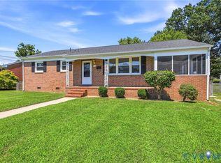 810 Keswick Rd, Colonial Heights, VA 23834