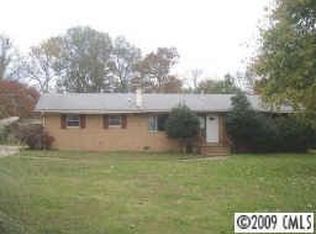 2701 Community Park Dr, Matthews, NC 28104