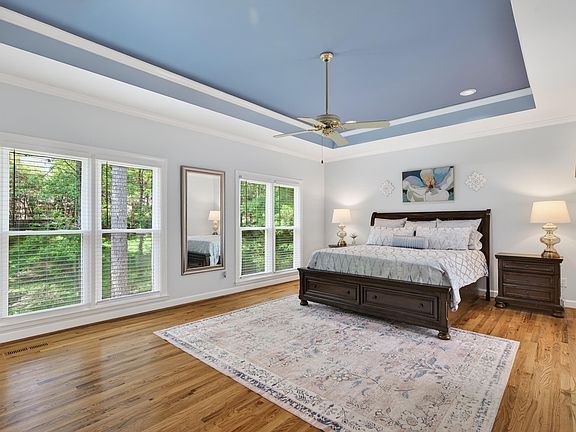 5th image of 1179 Country Club Cir
