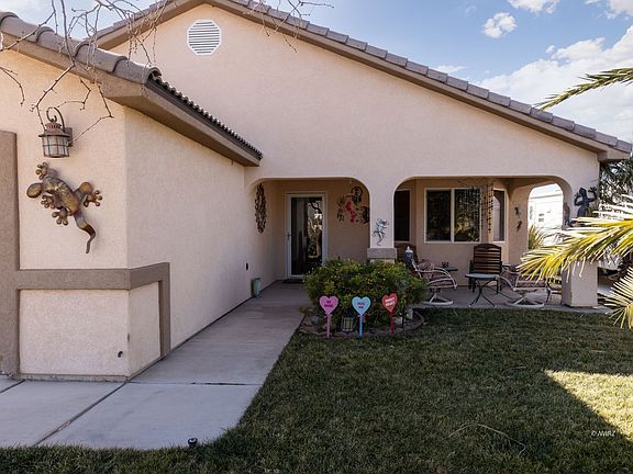 2nd image of 3547 S Lake Mead Dr
