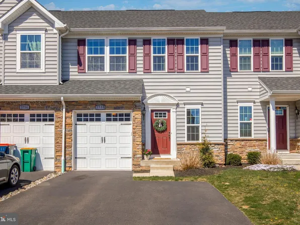 1738 Lydia Dr, Hatfield, PA 19440