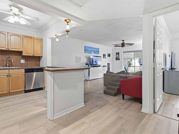 3rd image of 259 S Cypress Road #506